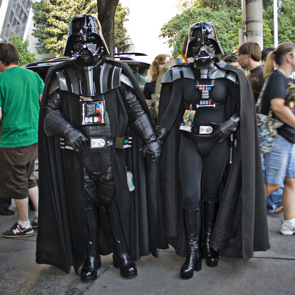 http://www.scifi-review.net/blog/wp-content/uploads/2009/10/darth-vader-meets-femvader.jpg